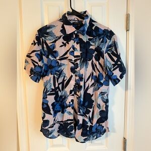 Banana Republic Blue and Black Floral Men's Shirt